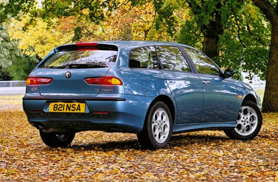  Alfa Romeo 156 Sportwagon (932B) 2000 года  (UK) (фото 2 из 3)